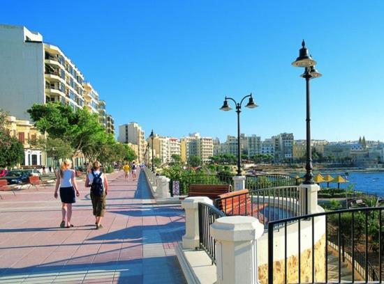 Spectacular Apartment Valletta And Harbour Views สลีมา ภายนอก รูปภาพ