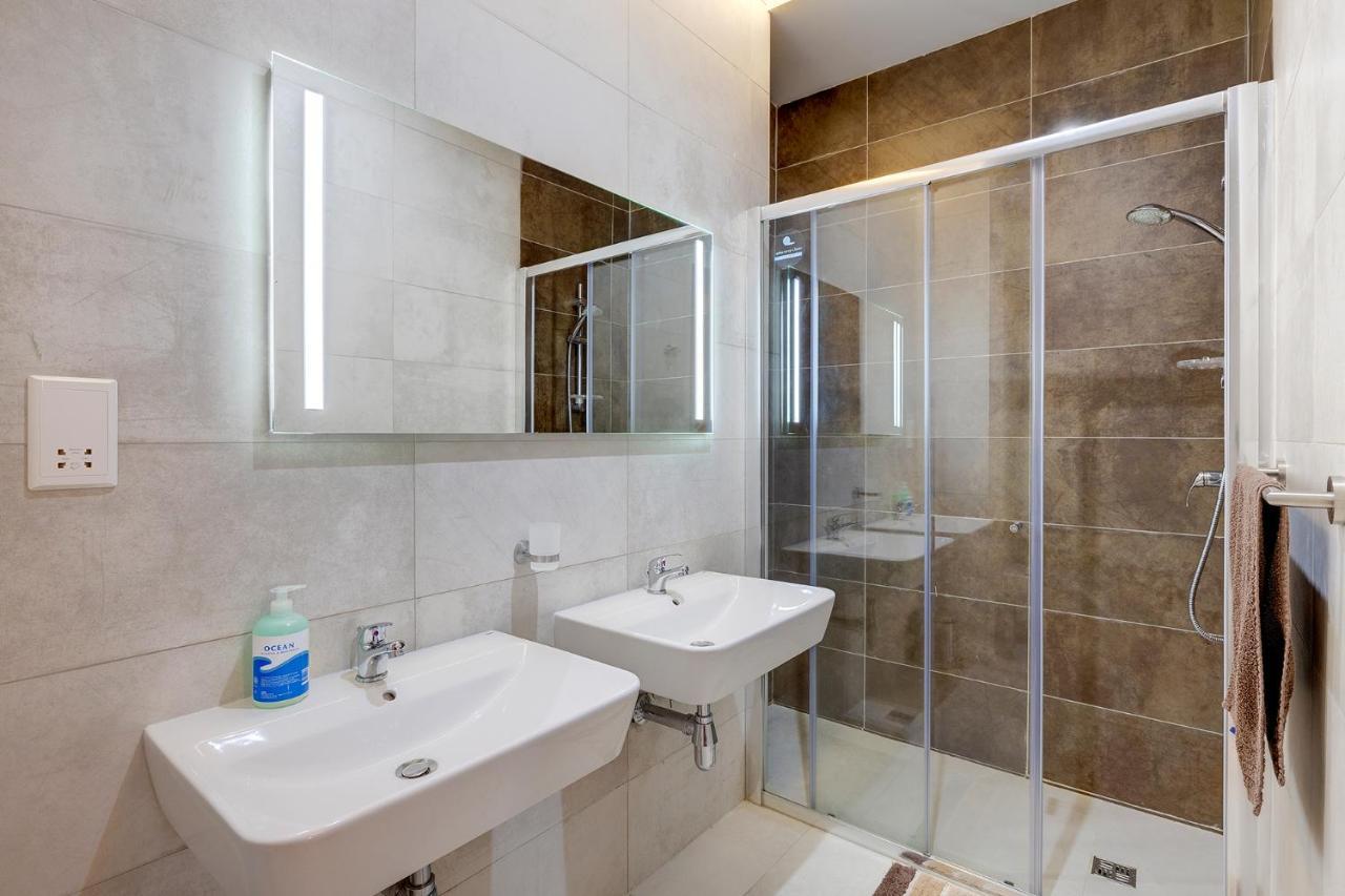 Spectacular Apartment Valletta And Harbour Views สลีมา ภายนอก รูปภาพ